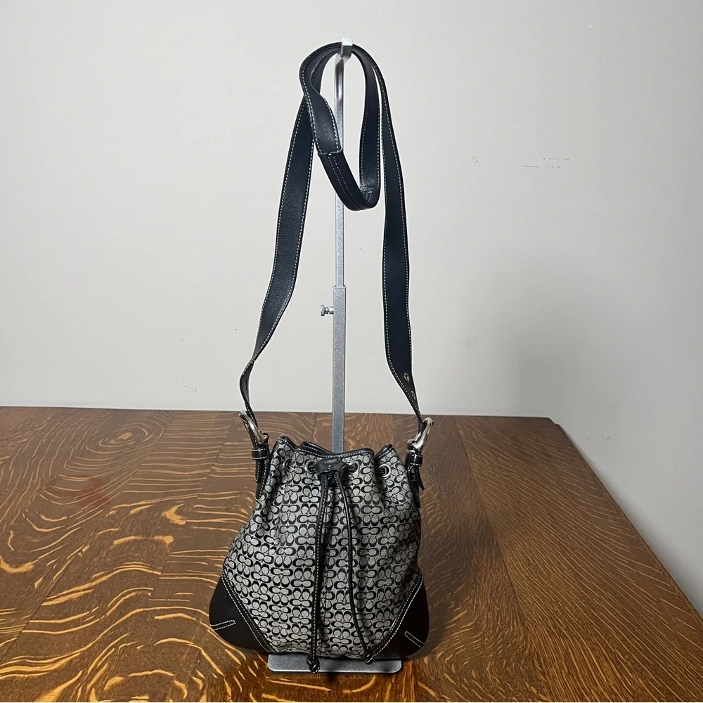 Coach Black and Gray Signature C Patterned Canvas Shoulder/Crossbody Bag